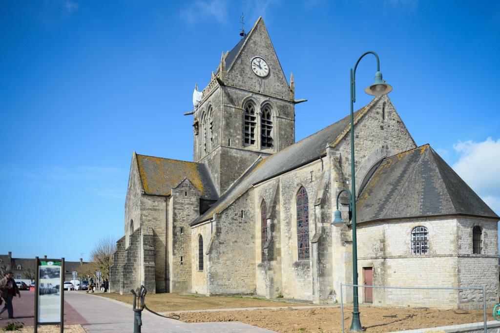 Logis Hotel Restaurant Le Sainte Mere Екстер'єр фото