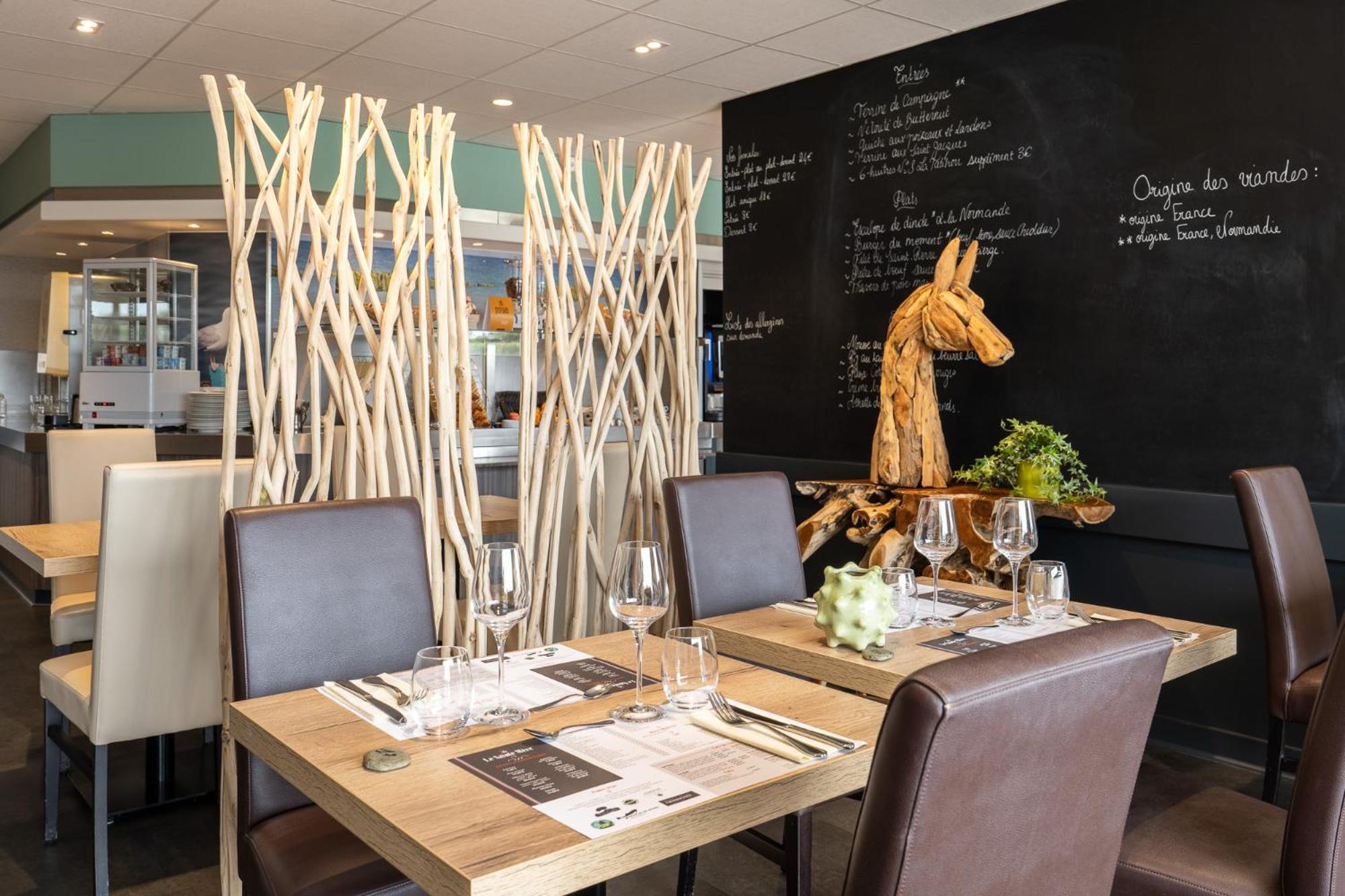 Logis Hotel Restaurant Le Sainte Mere Екстер'єр фото