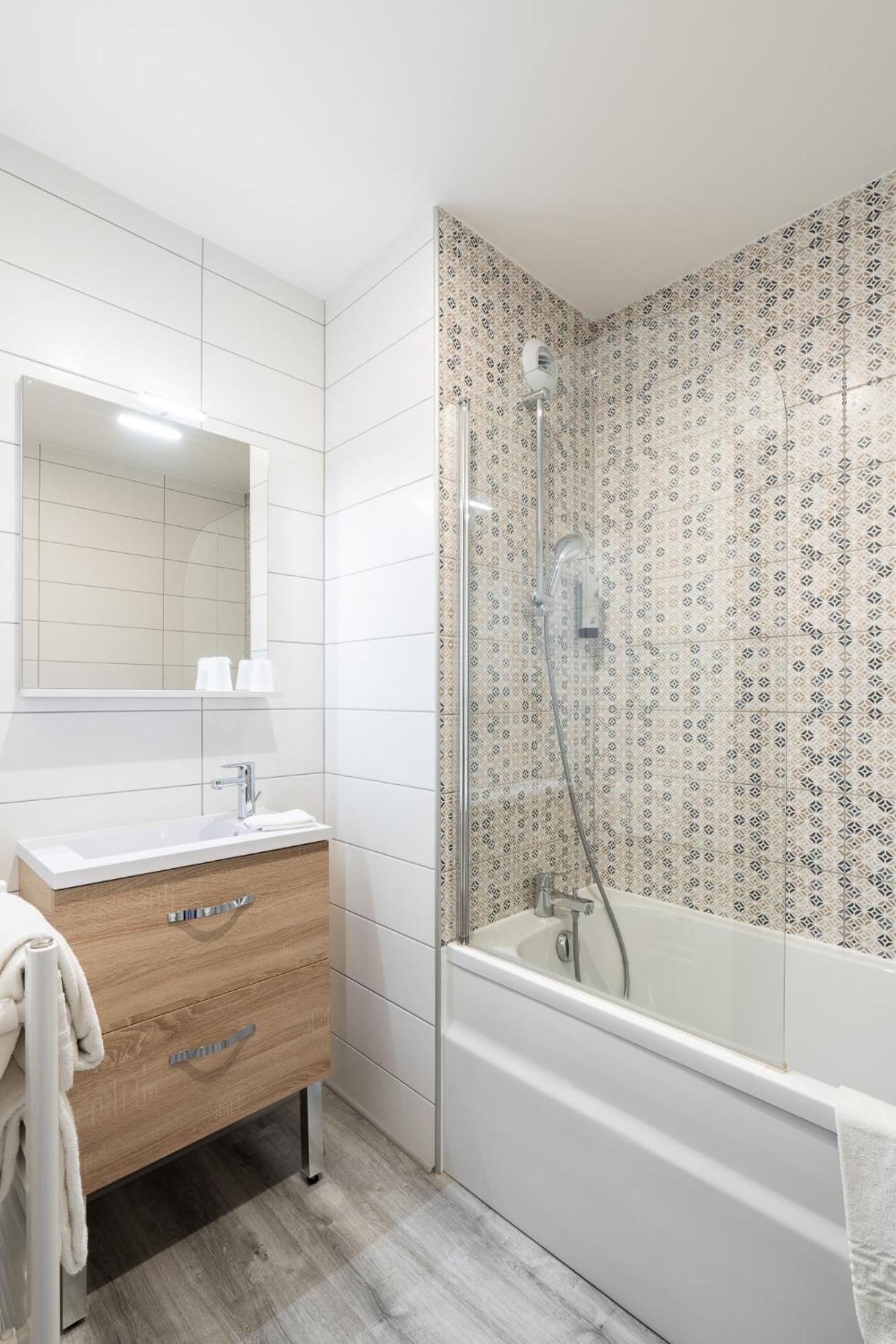 Logis Hotel Restaurant Le Sainte Mere Екстер'єр фото