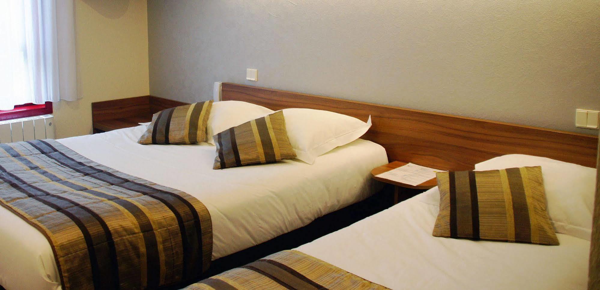 Logis Hotel Restaurant Le Sainte Mere Екстер'єр фото